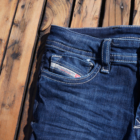 Neuf! Pantalon en jeans DIESEL - 3 ans (98-104cm)